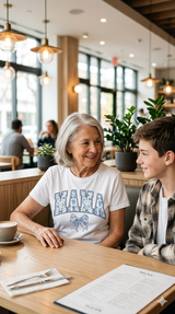 T-shirt "MAMA" Floral Bleu – Fête des Mères · Cadeau Maman Tendance 💙🎀